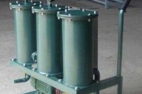 关关轻便式滤油机的时辰必要把稳什么呢？